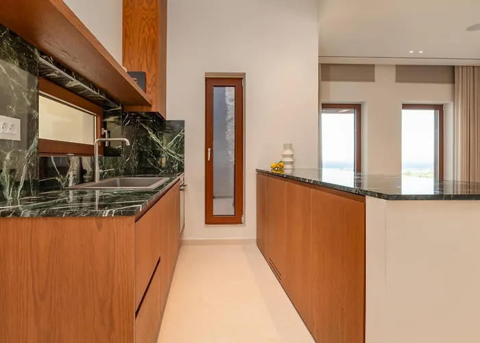 Noema Luxury Retreat - Adults Only *