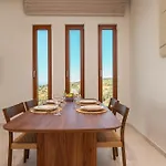 Noema Luxury Retreat - Adults Only *