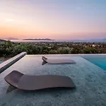 Noema Luxury Retreat - Adults Only *