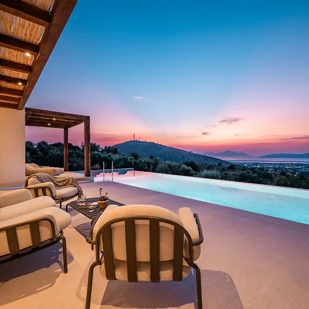 Noema Luxury Retreat - Adults Only *