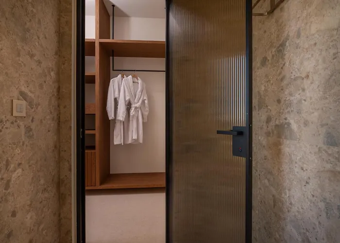 Noema Luxury Retreat - Adults Only *