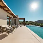 Noema Luxury Retreat - Adults Only