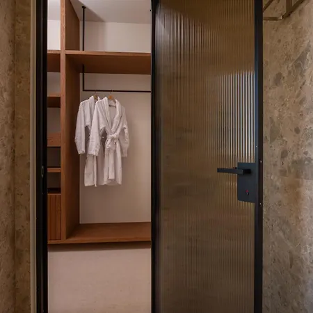Noema Luxury Retreat - Adults Only *